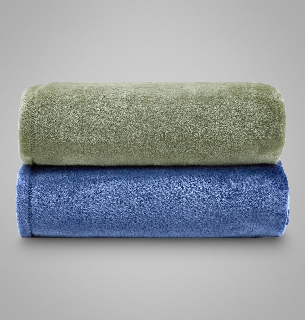 Columbia Plush Throw 5