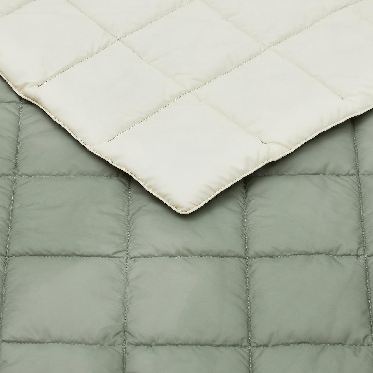 Packable Down Alt Throw 3