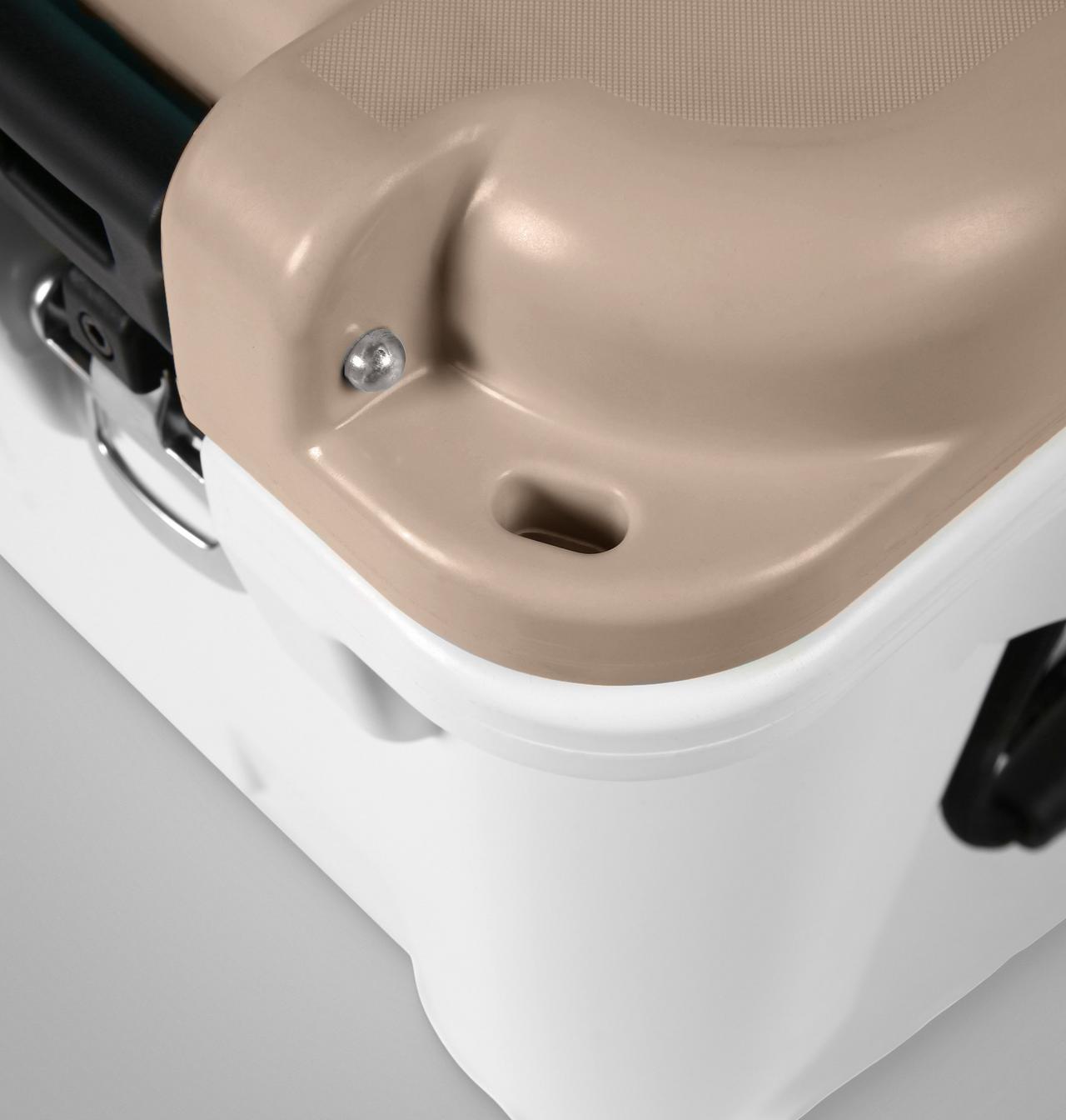 Columbia High Performance Cooler - 50 Quart 13