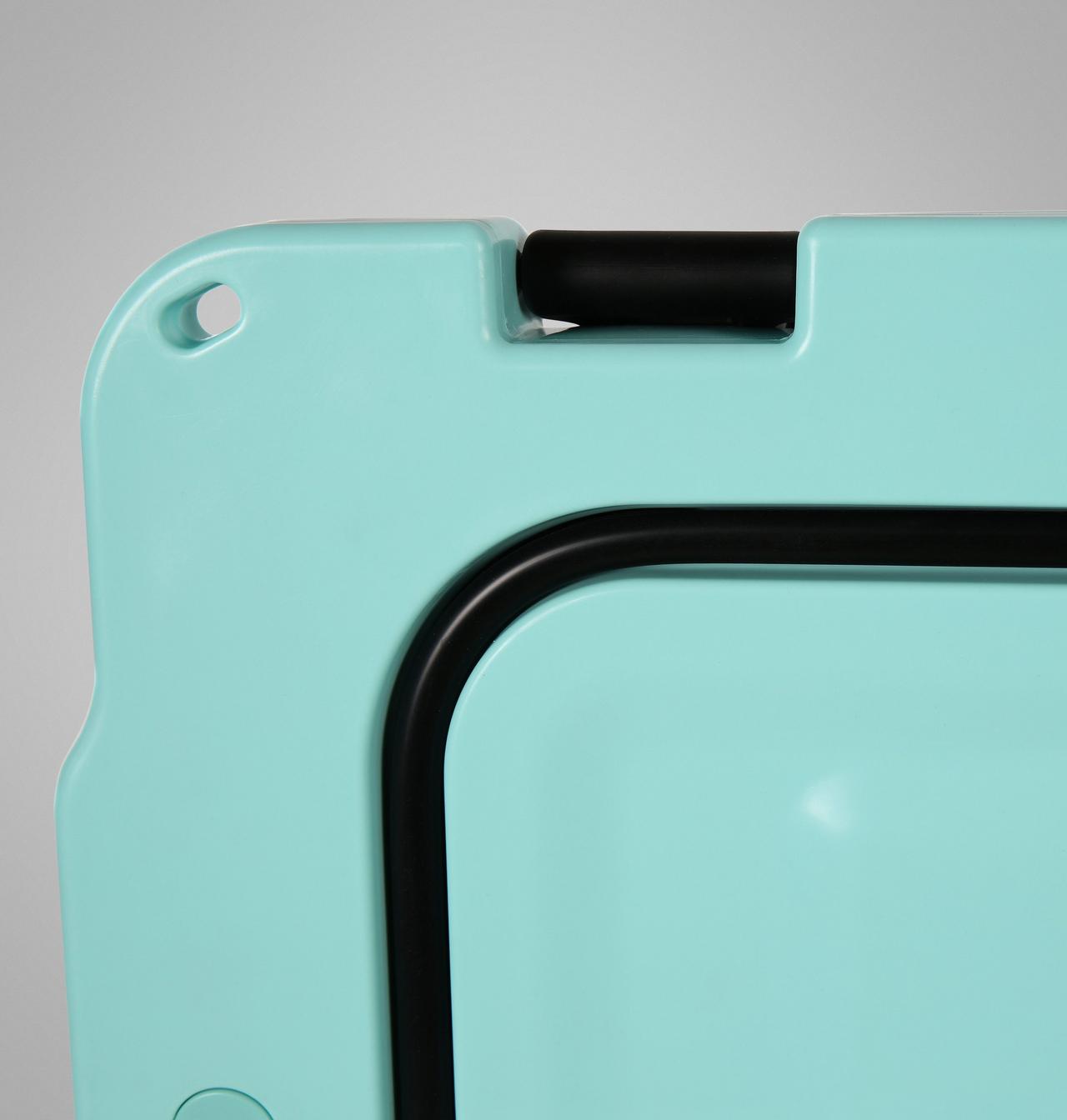 Columbia High Performance Cooler - 50 Quart 17