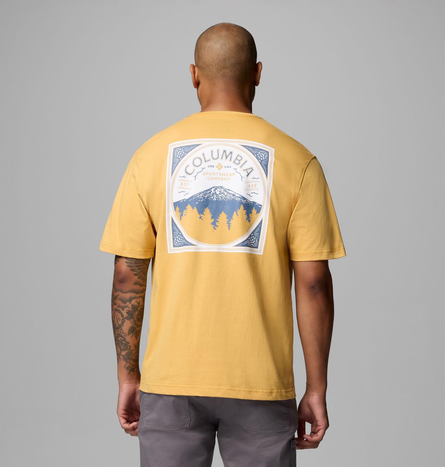Мужская футболка Columbia Balto Mountain CSC Short Sleeve, цвет: Горчичный — фото 1