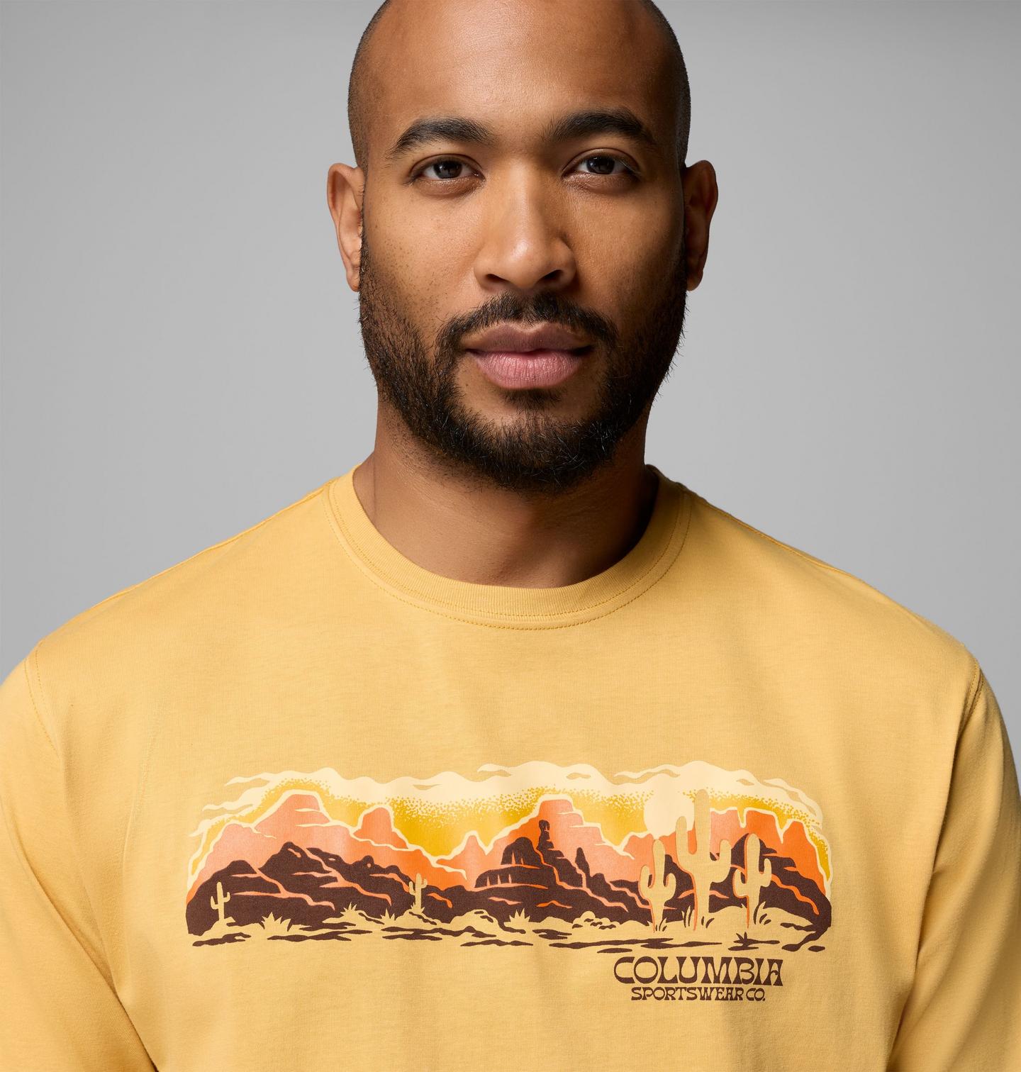 Мужская футболка Columbia Sparky SW Short Sleeve Graphic, цвет: Горчичный — фото 3
