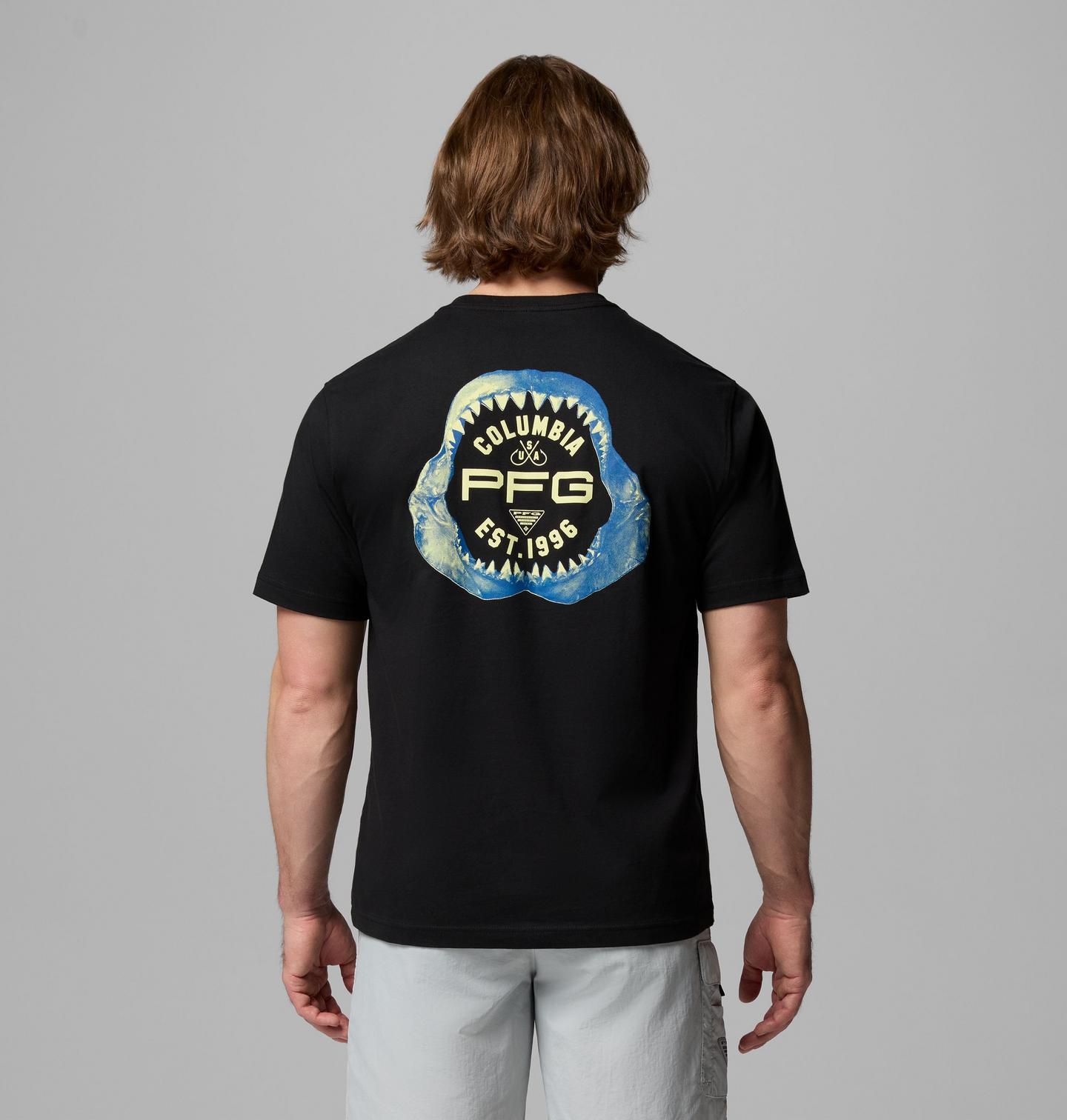 Мужская футболка Columbia Jawsdrop Shark PFG, цвет: Чёрный — фото 1