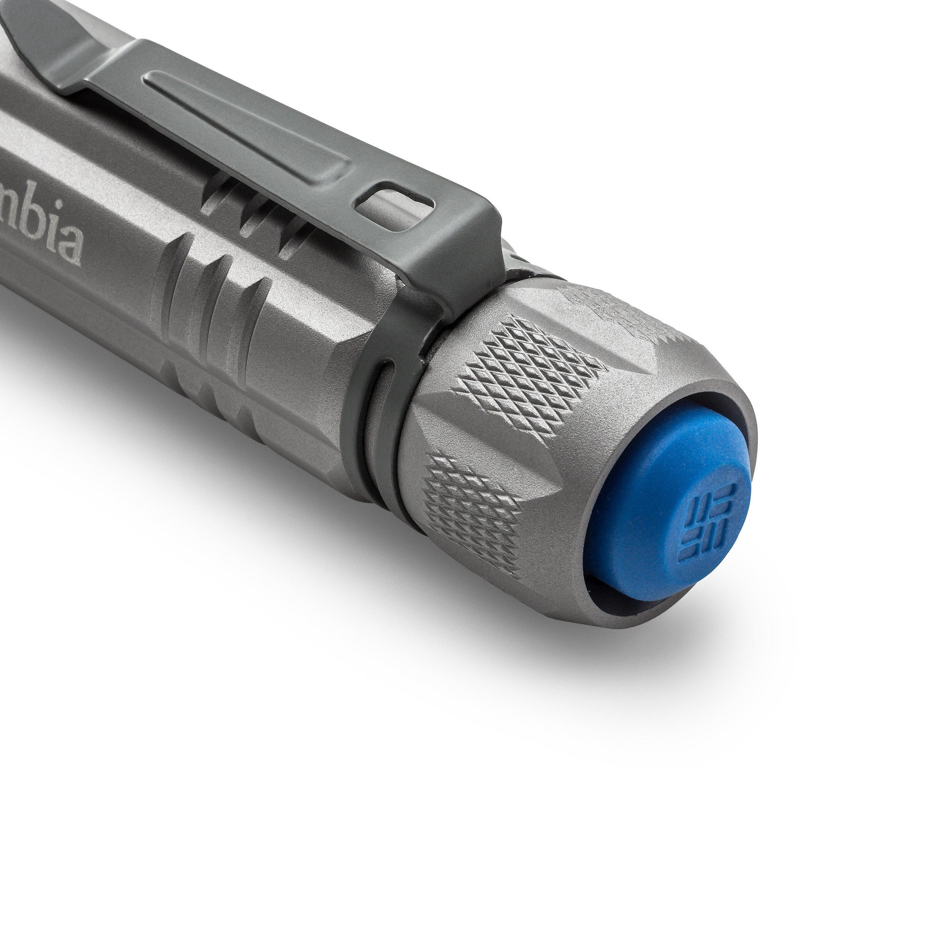 250 Lumens 2-AA Flashlight 3