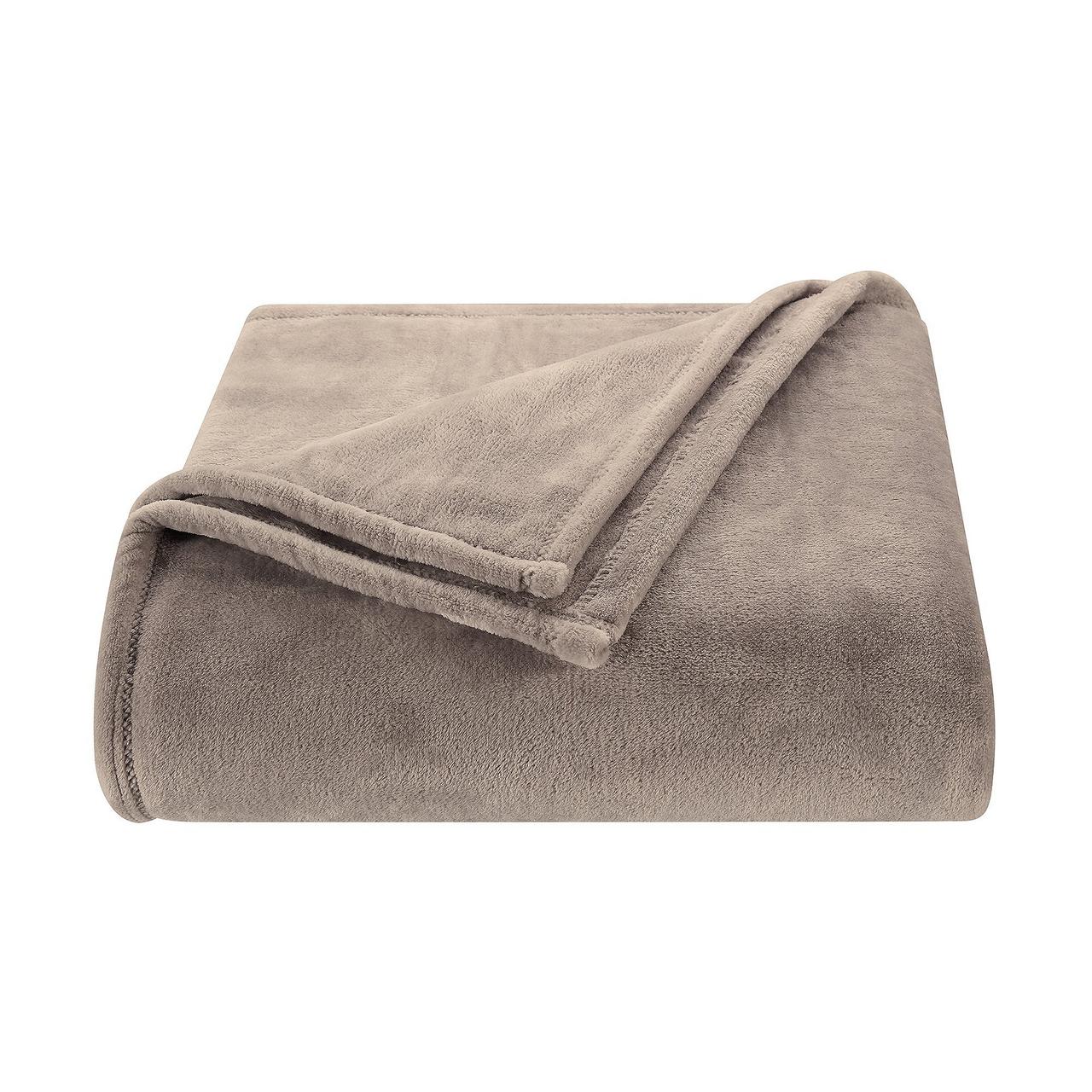 Plush Footed Throw Blanket 1