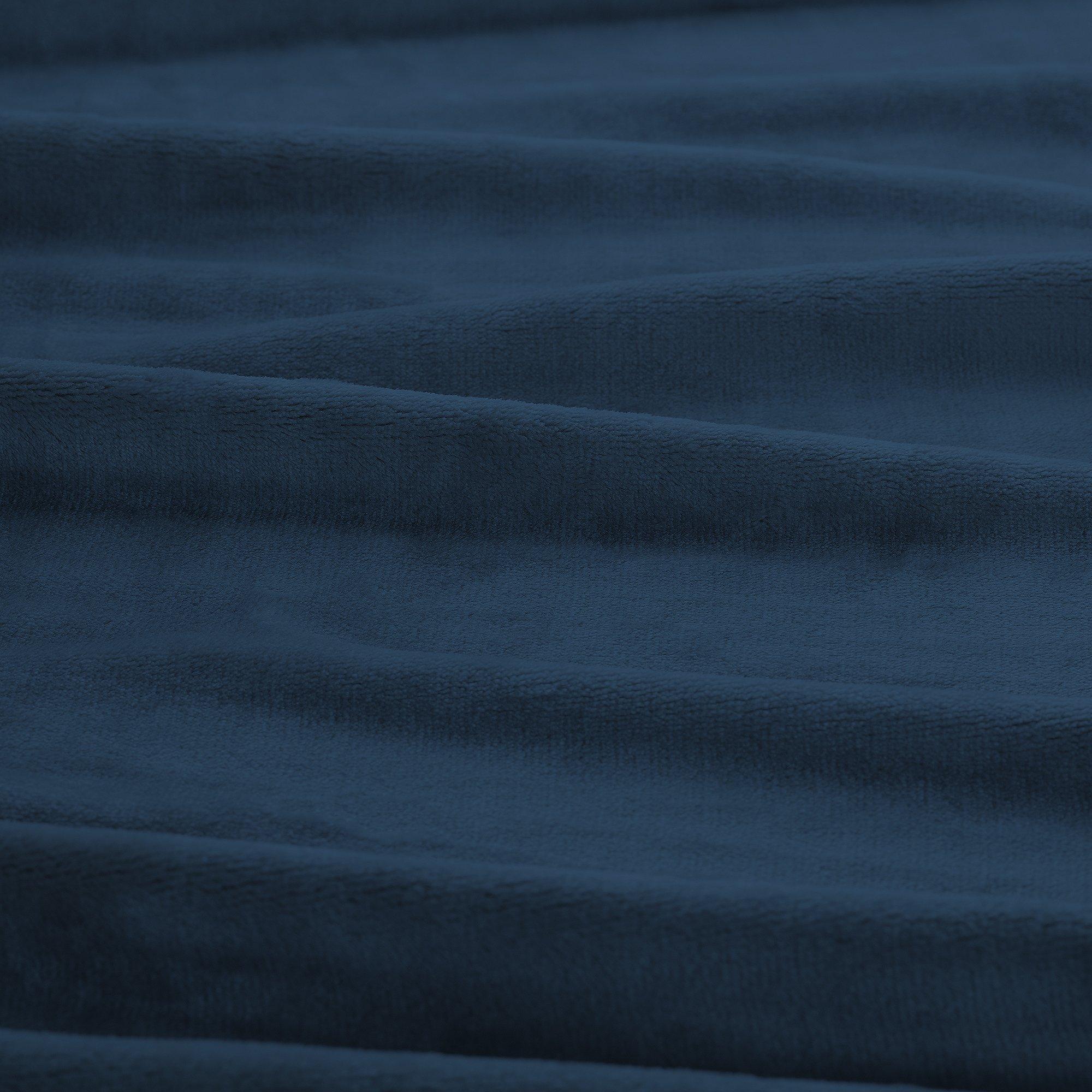 Plush Footed Throw Blanket 4