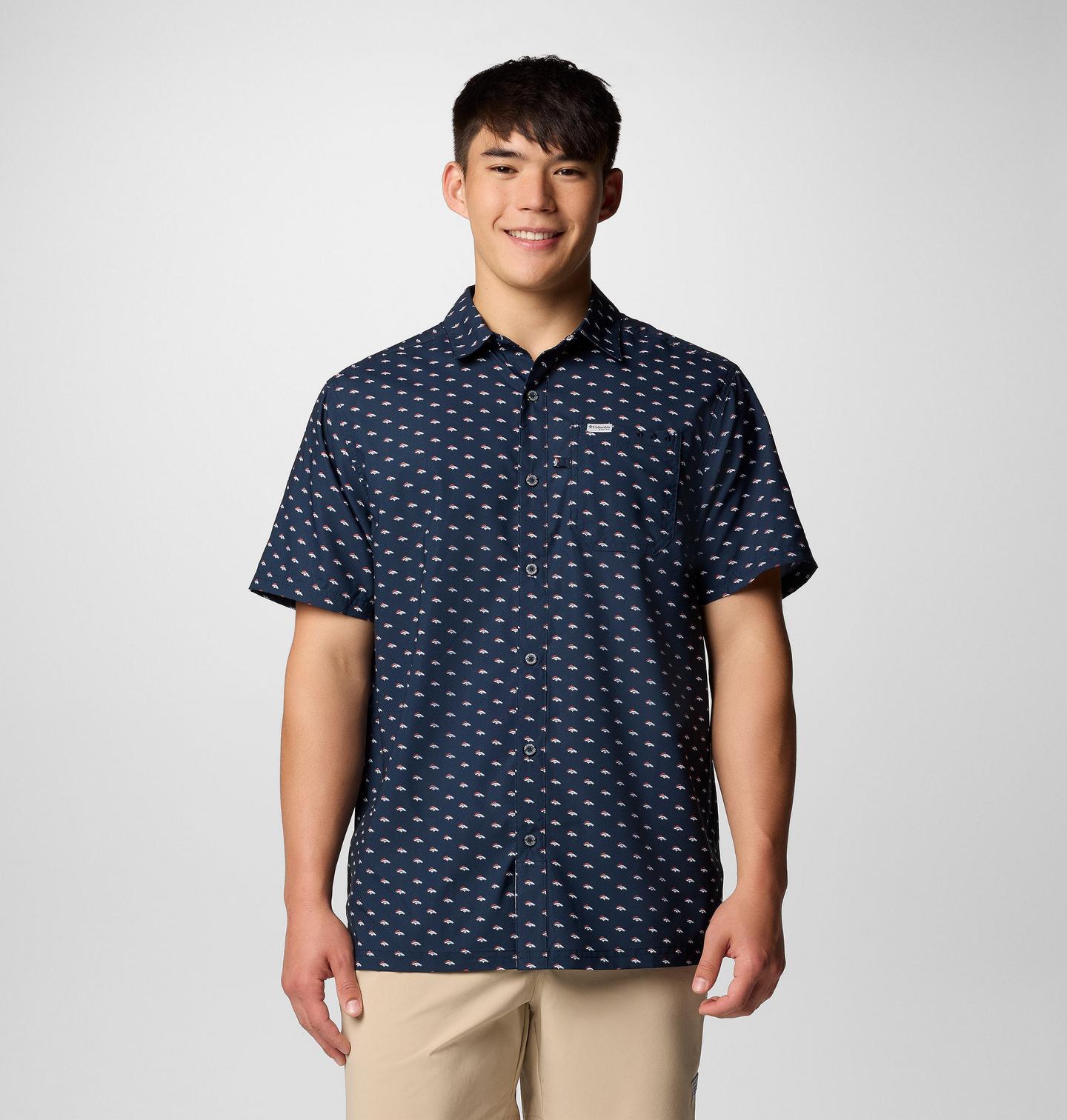 Мужская рубашка Columbia PFG Super Slack Tide Short Sleeve Shirt - Denver Broncos, цвет: Тёмно-синий — фото 1