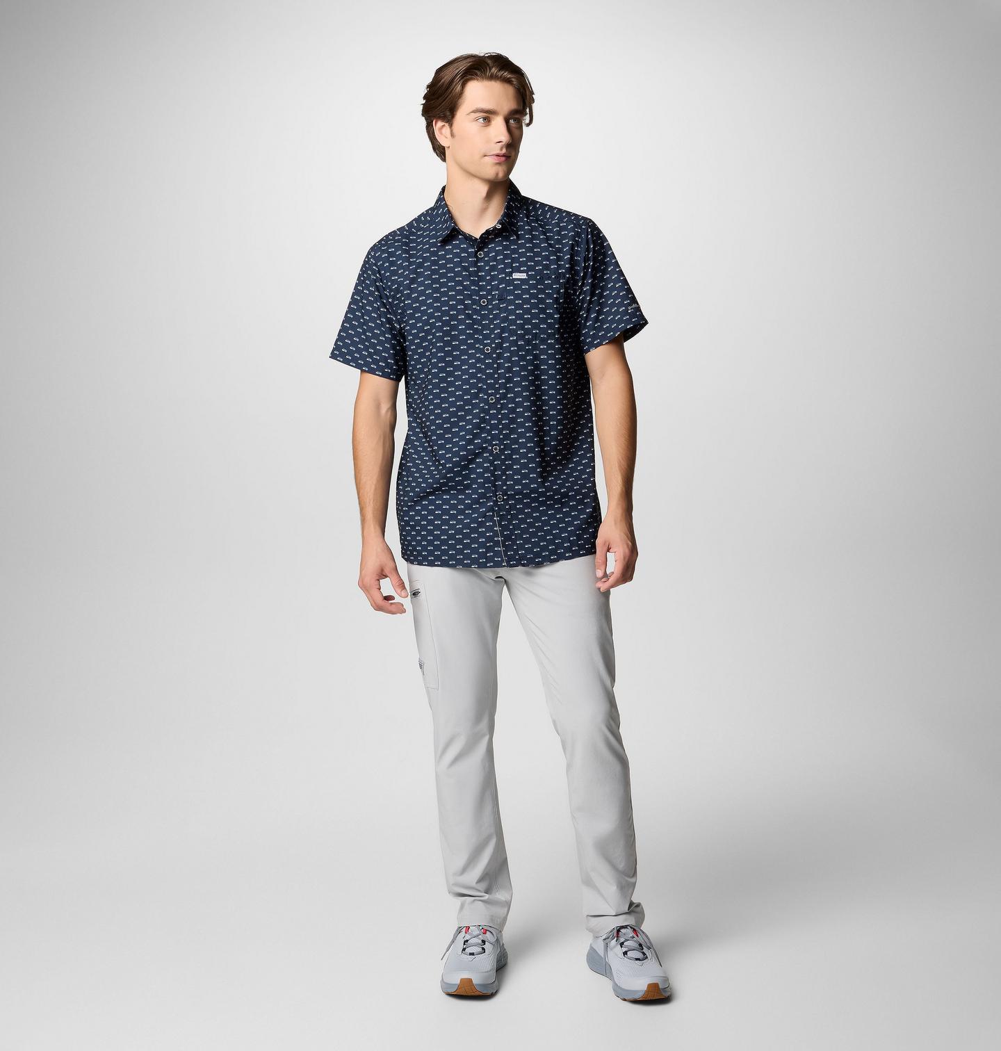 Мужская рубашка Columbia PFG Super Slack Tide Short Sleeve Shirt - Seattle Seahawks, цвет: Тёмно-синий — фото 2