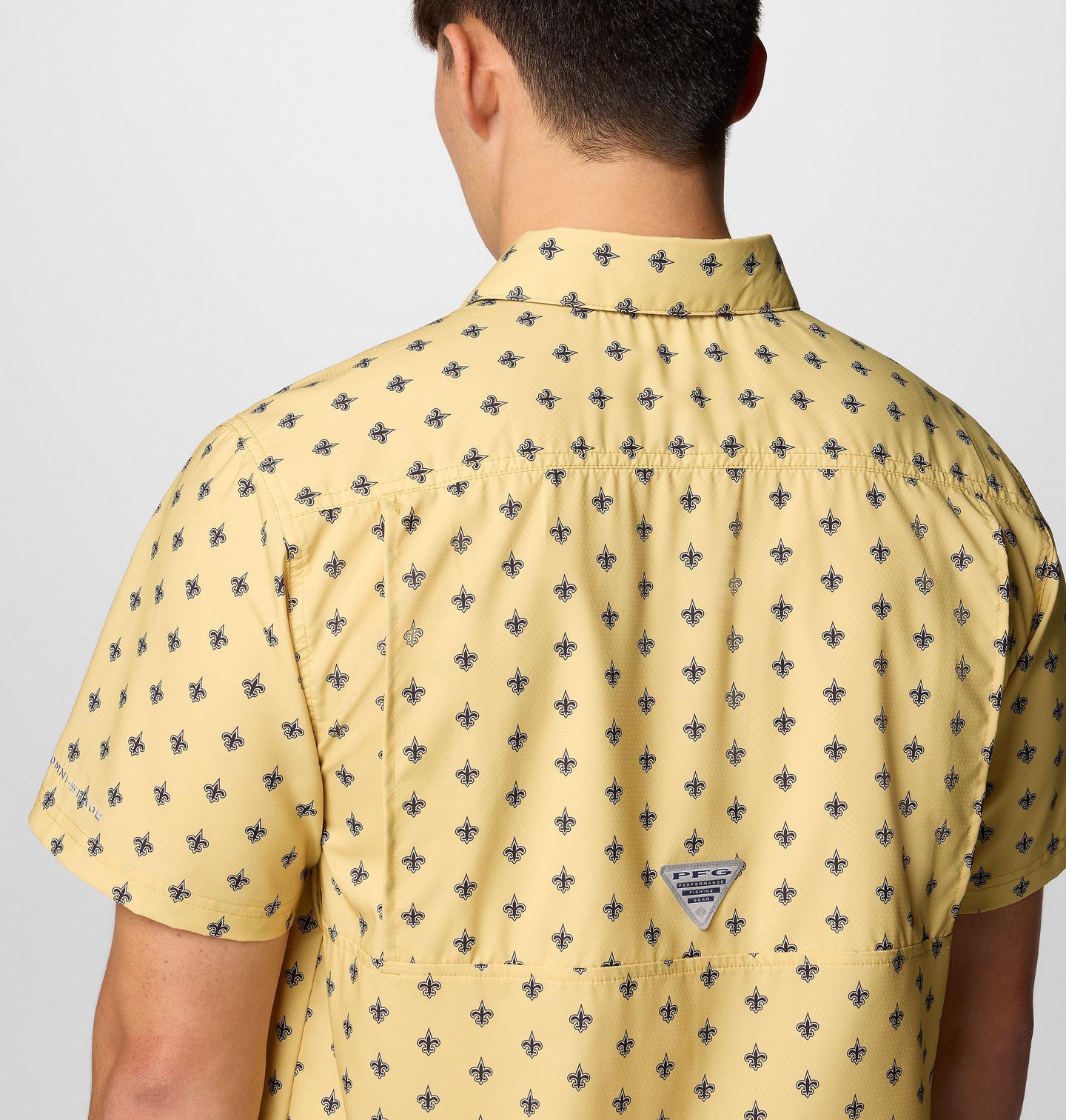 Мужская рубашка Columbia PFG Super Slack Tide Short Sleeve Shirt - New Orleans Saints, цвет: Золотой — фото 3