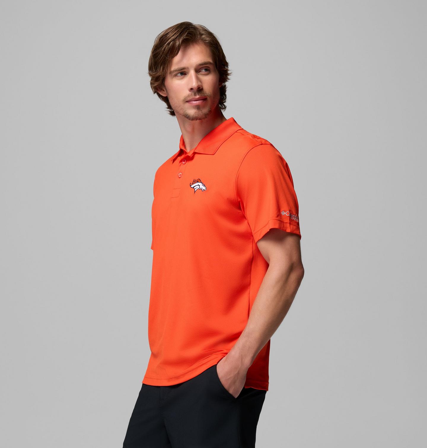Мужское поло Columbia PFG Low Drag Offshore, Denver Broncos, цвет: Оранжевый — фото 3