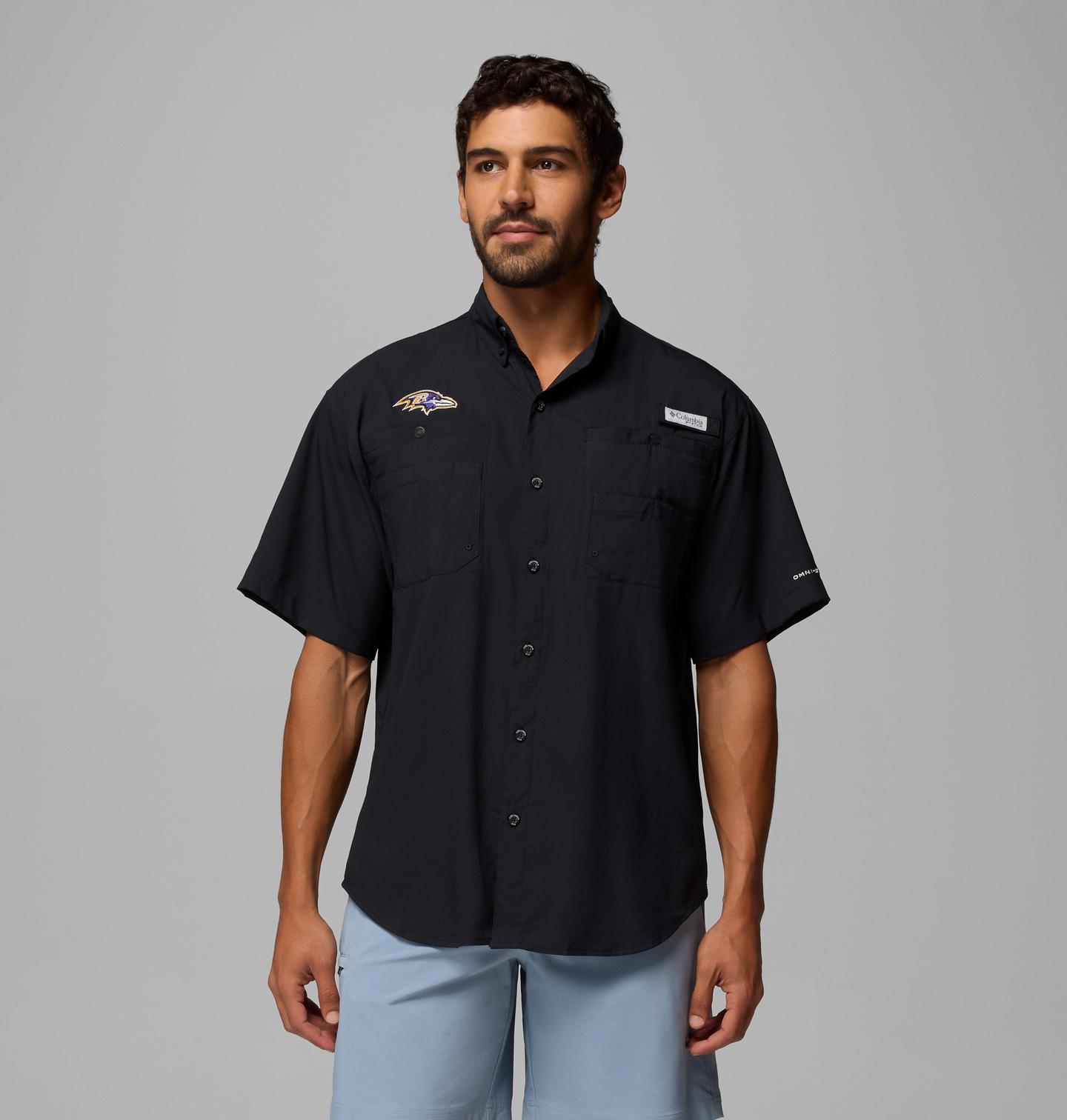 Мужская рубашка Columbia PFG Tamiami Short Sleeve Shirt - Baltimore Ravens, цвет: Чёрный — фото 1