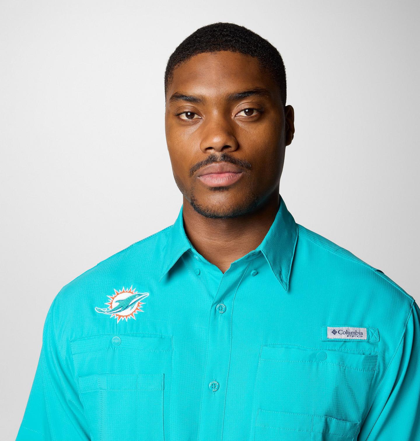 Мужская рубашка Columbia PFG Tamiami Short Sleeve Shirt - Miami Dolphins, цвет: Аквамариновый — фото 4
