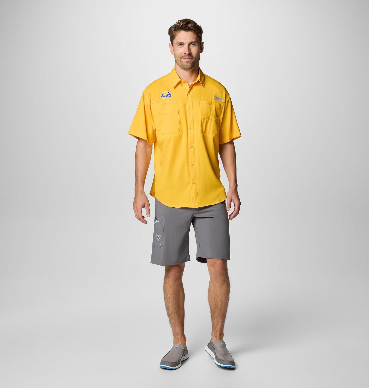 Мужская рубашка Columbia PFG Tamiami Short Sleeve Shirt - Los Angeles Rams, цвет: Flr - Stinger — фото 2