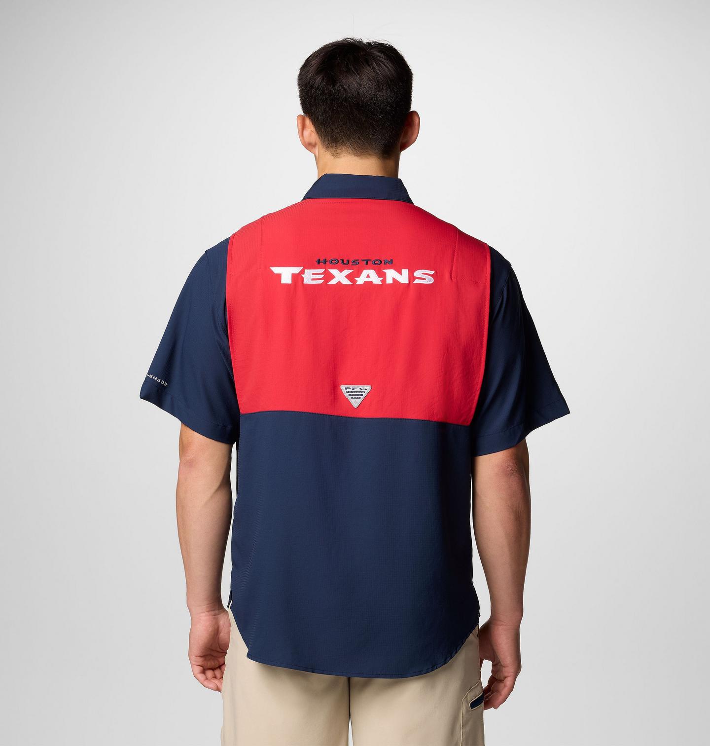 Мужская рубашка Columbia PFG Tamiami Colorblocked Short Sleeve Shirt - Houston Texans, цвет: Тёмно-синий / Красный — фото 2