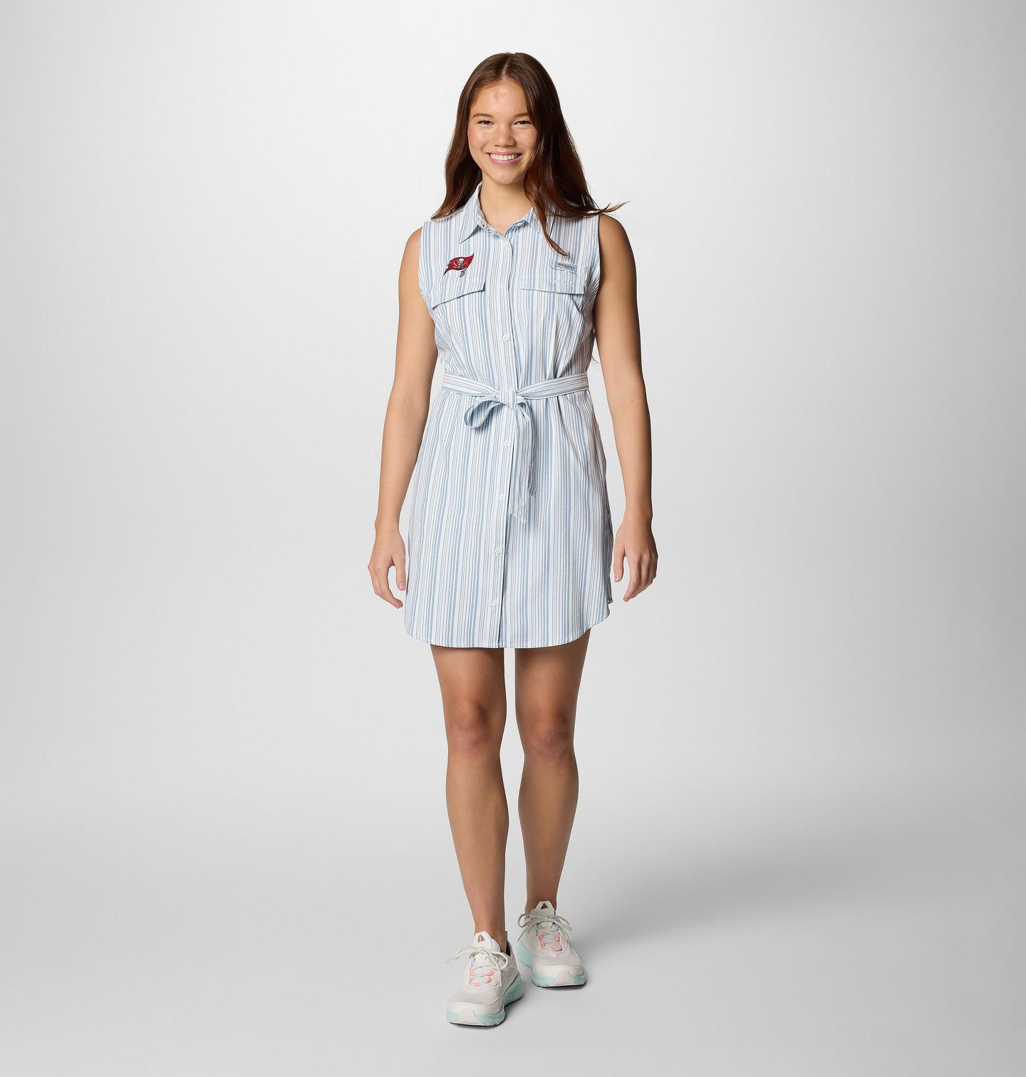 Женское платье Columbia PFG Sun Drifter Woven Dress II - Tampa Bay Buccaneers, цвет: Карбоновый полосатый — фото 2