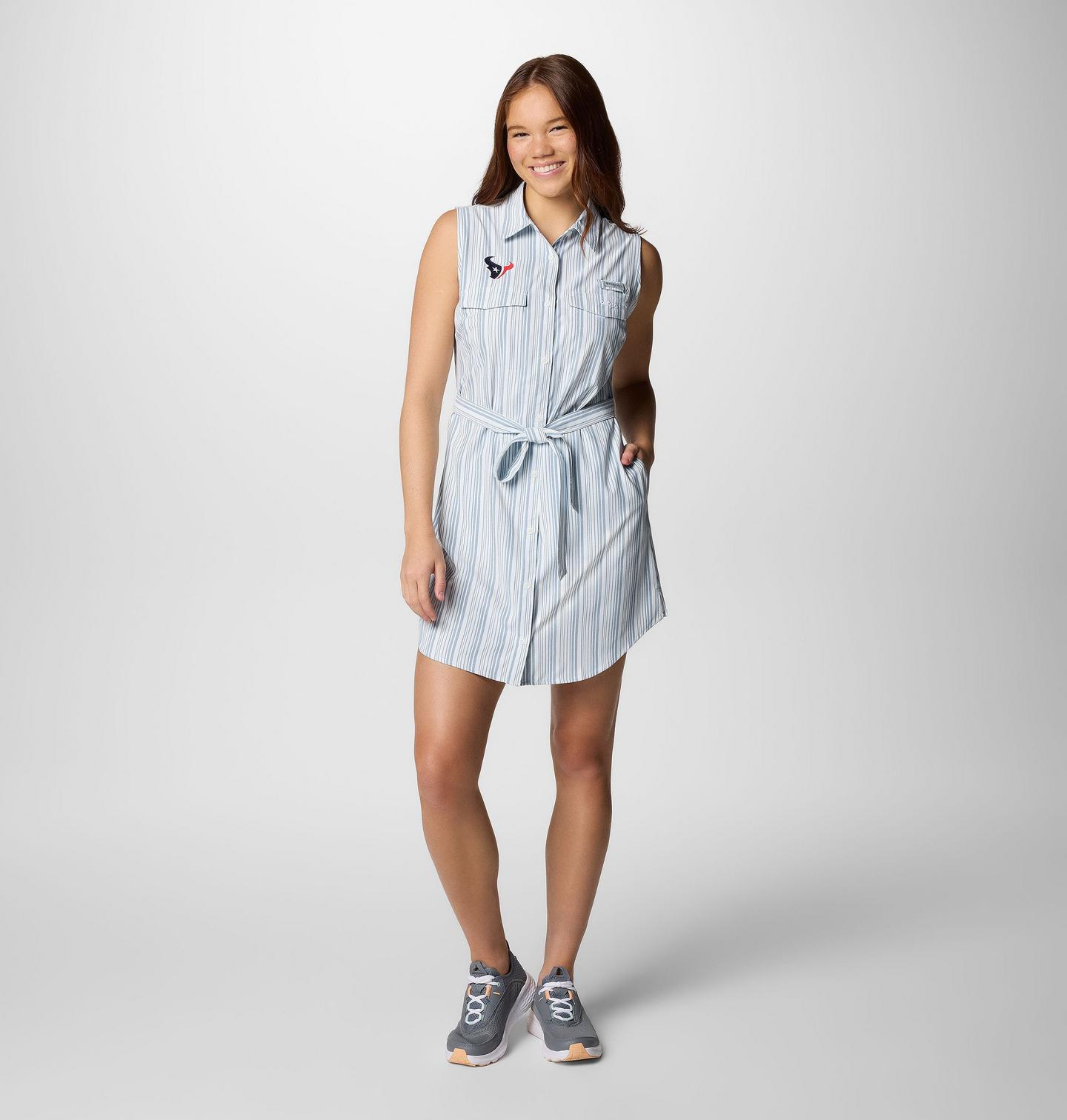 Женское платье Columbia PFG Sun Drifter Woven Dress II - Houston Texans, цвет: Карбоновый полосатый — фото 2