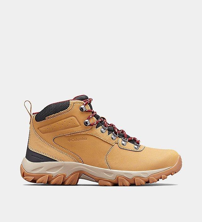 Tan mens hiking boot.