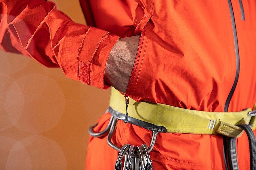 Harness-compatible hand pockets