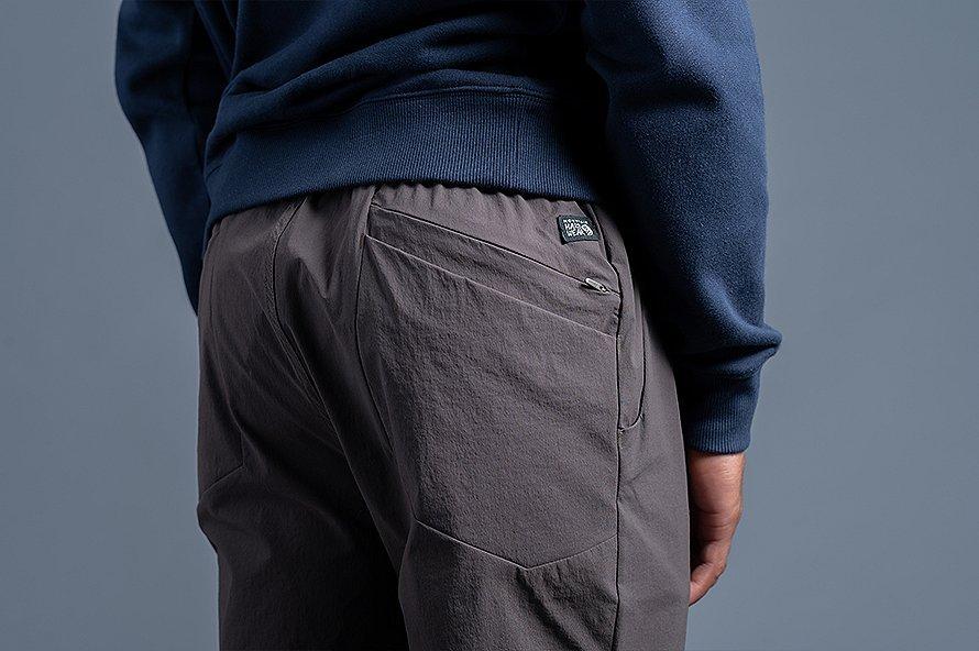 Drop-in back pockets