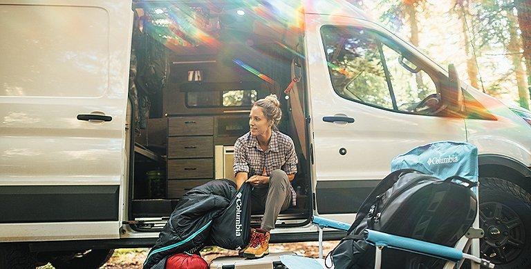 Whether embarking on an off-grid adventure or simply stepping into the backyard, here’s everything you need to know about creating the perfect outdoor workspace