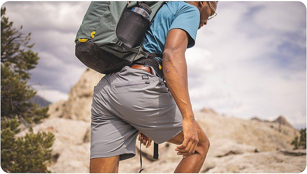 close up of the basin pull on short