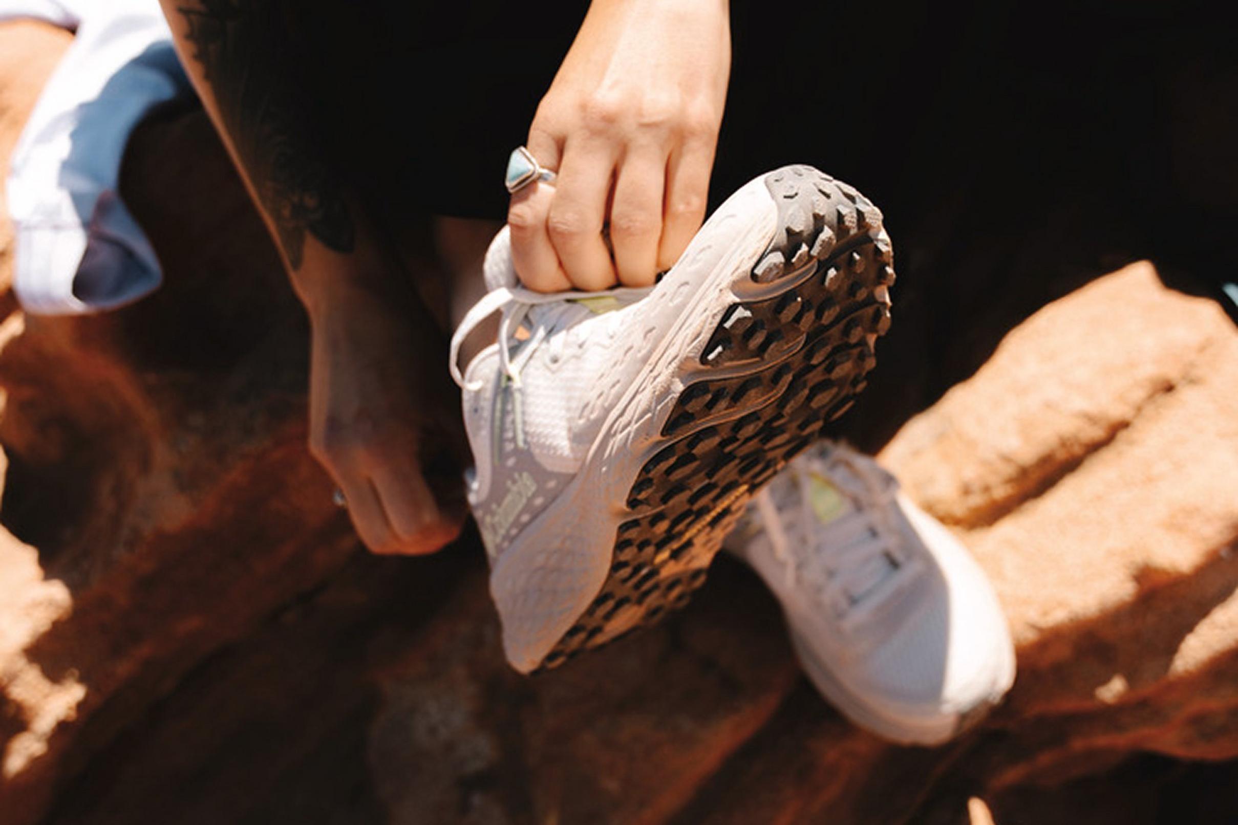 Women's Escape Thrive Titanium OutDry Mid Shoe | Columbia