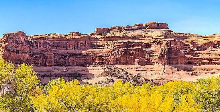 Take in fall’s amazing colors in one of our National Parks, with Columbia Sportswear’s list of the best national parks to visit in fall.
