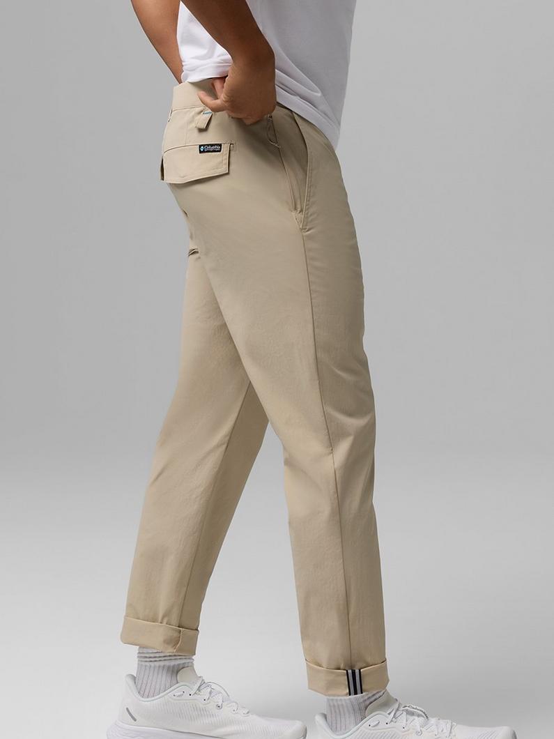 Man wearing ROC chino pants. 
