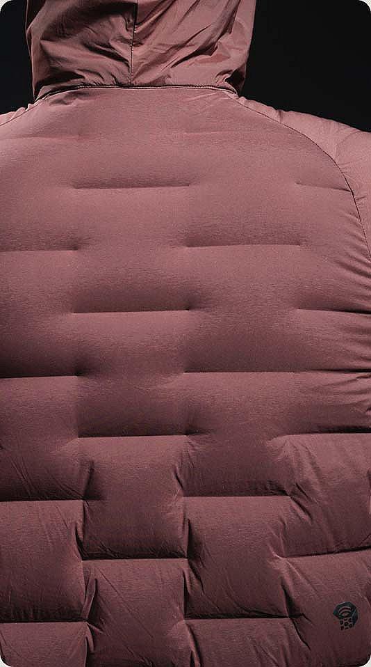 detail shots of the Men’s Stretchdown™ Parka