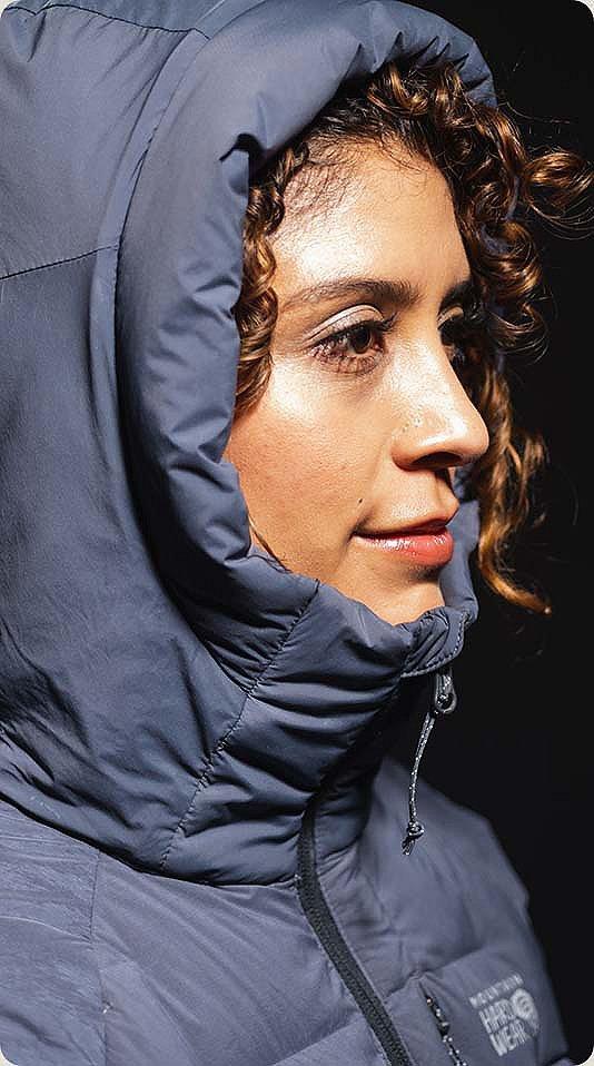 detail shots of the Women’s Stretchdown™ Parka