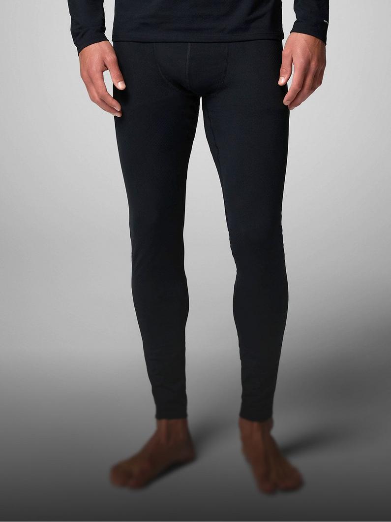 A man wearing black baselayer tights