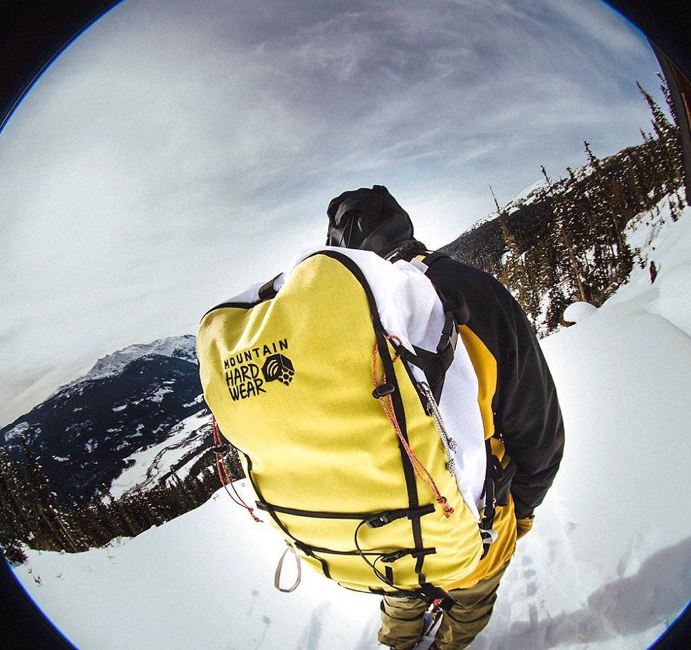 Fisheye lense of the Snoskiwoski™ 30L Backpack in the wild.
