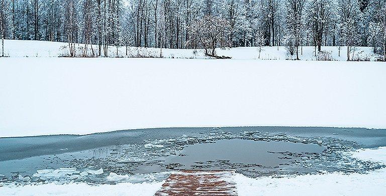 From reduced inflammation to improved mood, Discover the range of health benefits associated with cold plunging.
