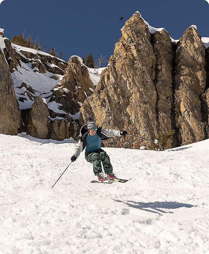 Rachael midjump skiing