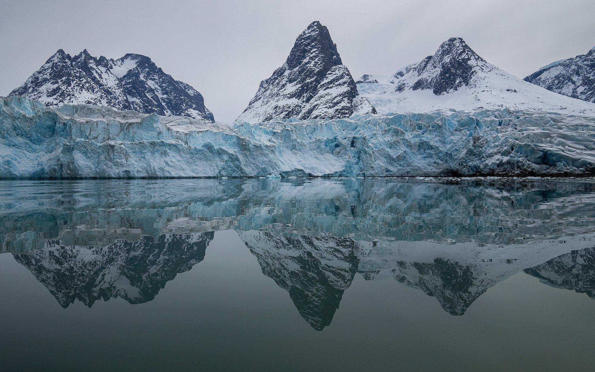 Landscape of the glaciers in Greenland.