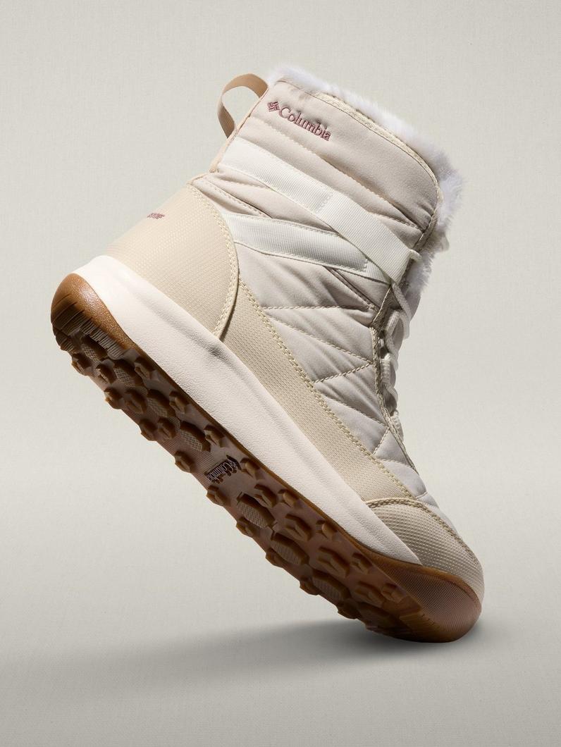 White insulated boot.