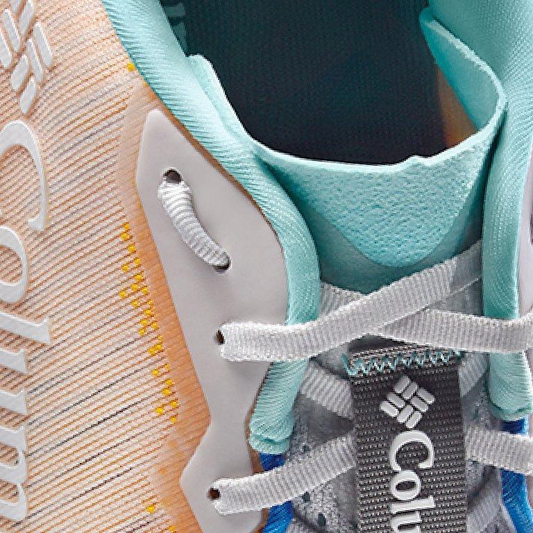 Close up of the tongue and upper lacing on the Featherweight.