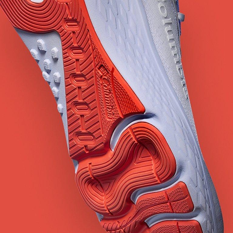 Close up of rubber outsole pattern on the Featherweight.