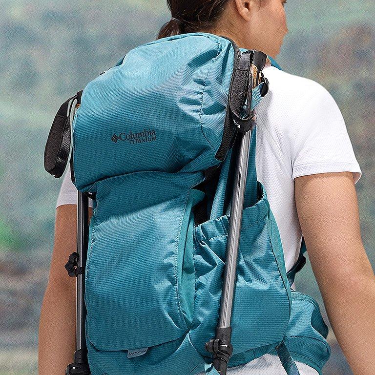 Close-up of the carrying loops with attached gear 