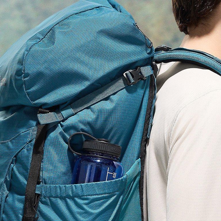 roomy side pocket