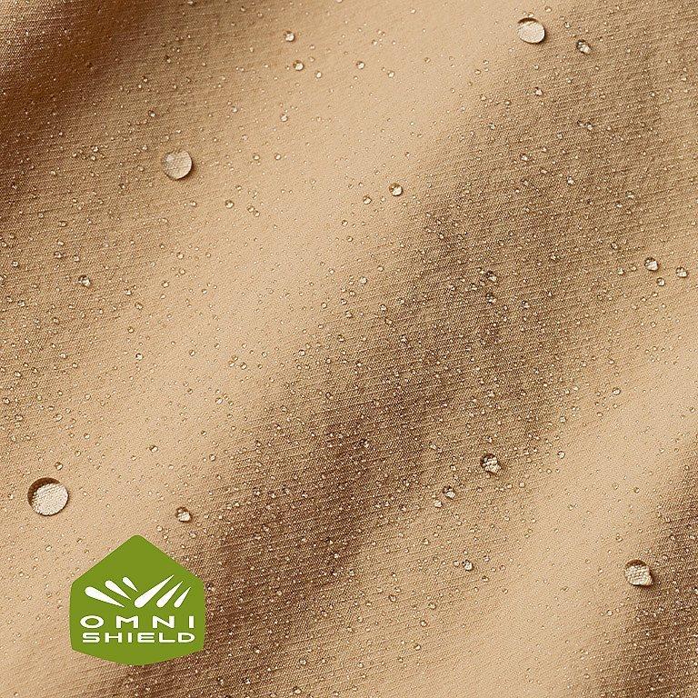 Close up shot of a model converting the pants to shorts