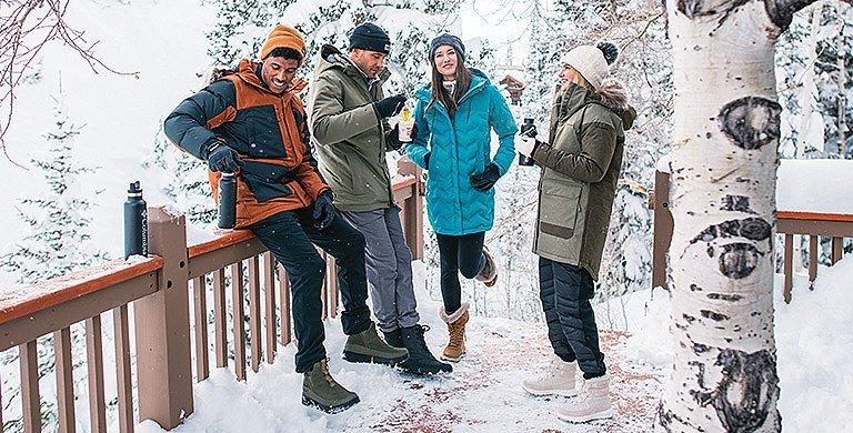When we think of hygge - a Norwegian and Danish mood that focuses on cosiness and contentment - we often imagine an indoor scene, complete with a roaring fire, blankets and an array of warm drinks. It’s less common to associate it with the great outdoors, but in fact there are many ways in which we can practice the concept.