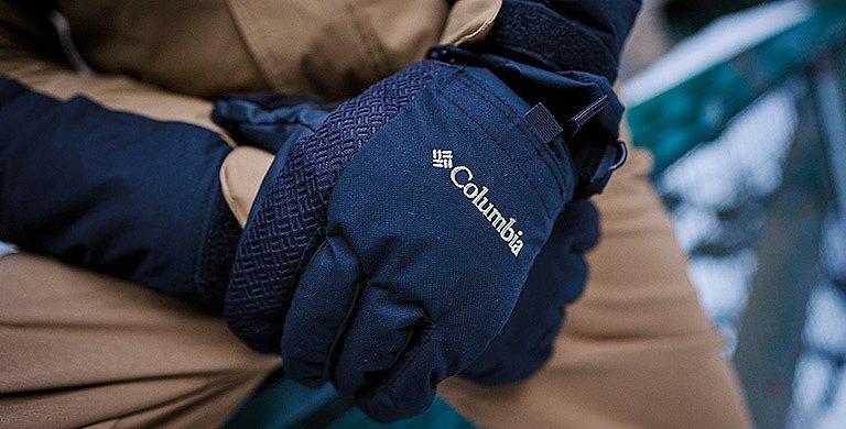 Looking for the perfect pair of winter gloves? Check out our handy guide for choosing the right winter gloves for your needs.