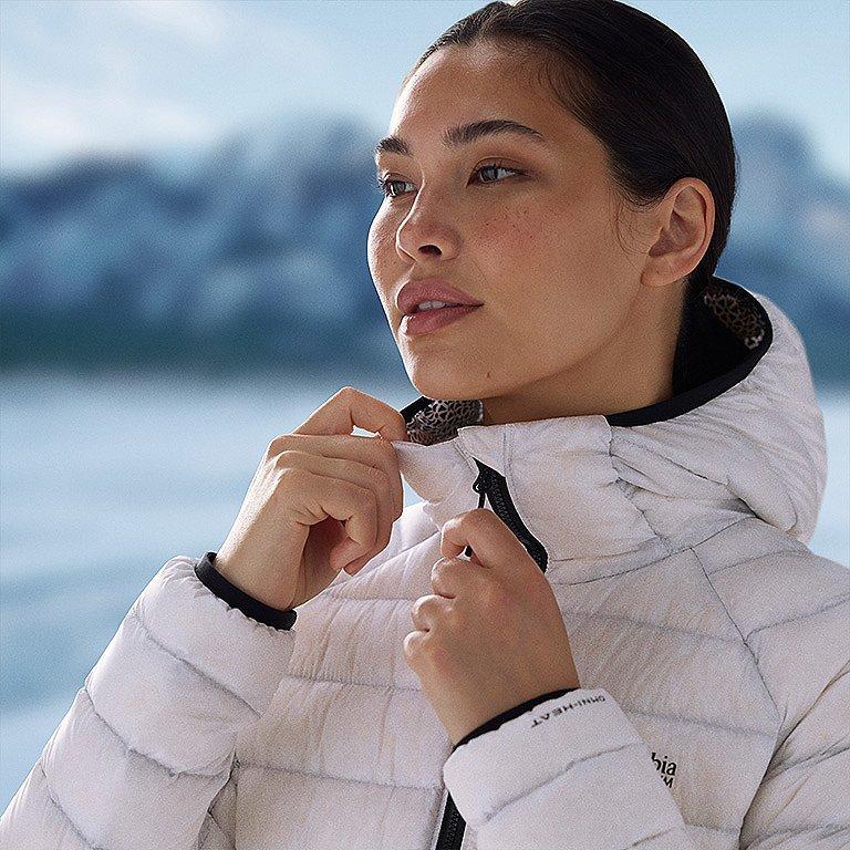 Close-up of Arctic Crest hood and chinguard