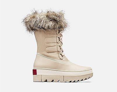  A Joan NEXT boot on a white background 