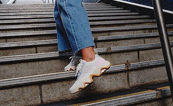 (取寄) ソレル レディース キネティック インパクト リ ワンダー レース SOREL women Kinetic Impact II Wonder Lace Light Aloe/Tawny Buff KINETIC™ Impact II Wonder Lace Women's Sneaker | SOREL