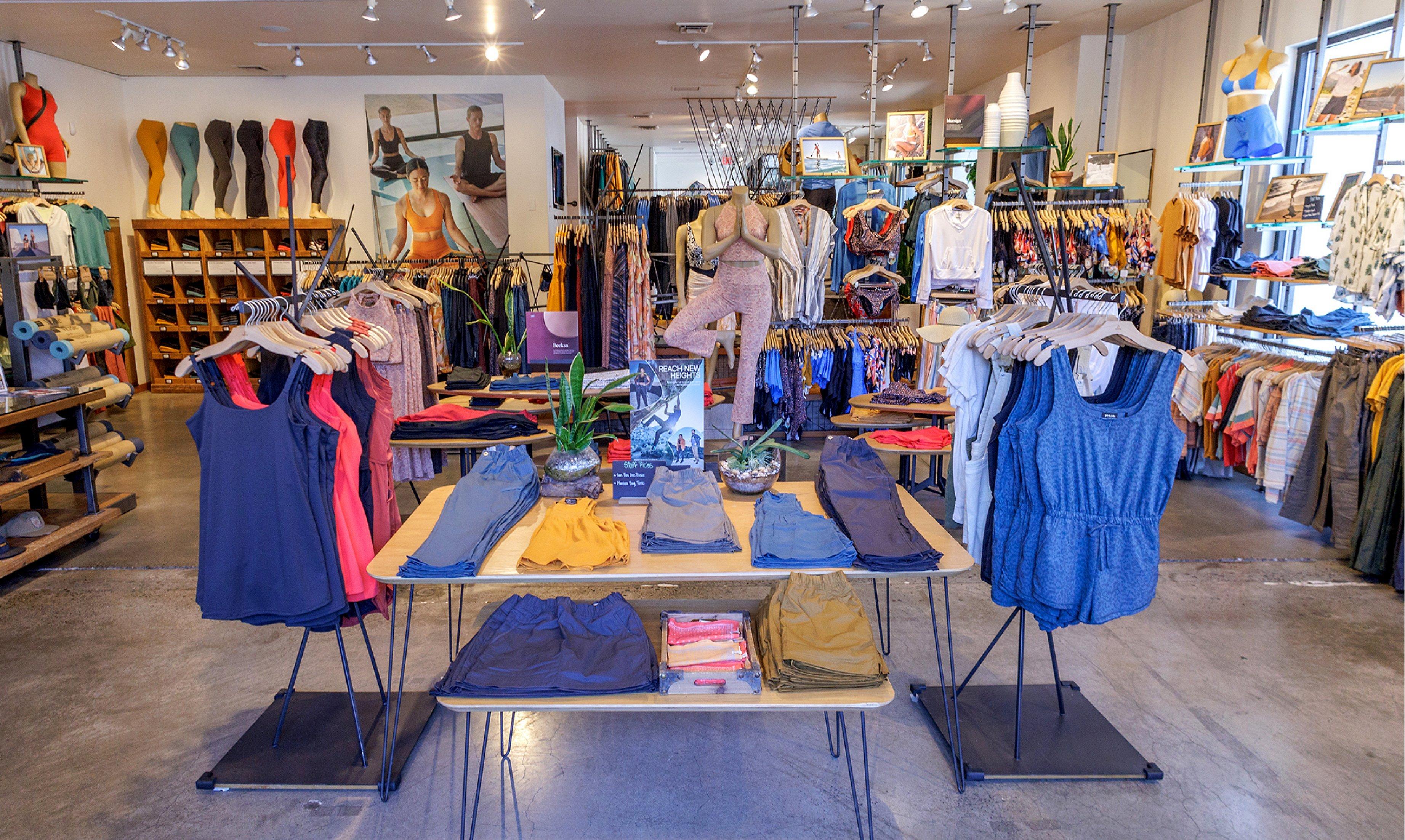 an image representing prAna Portland store