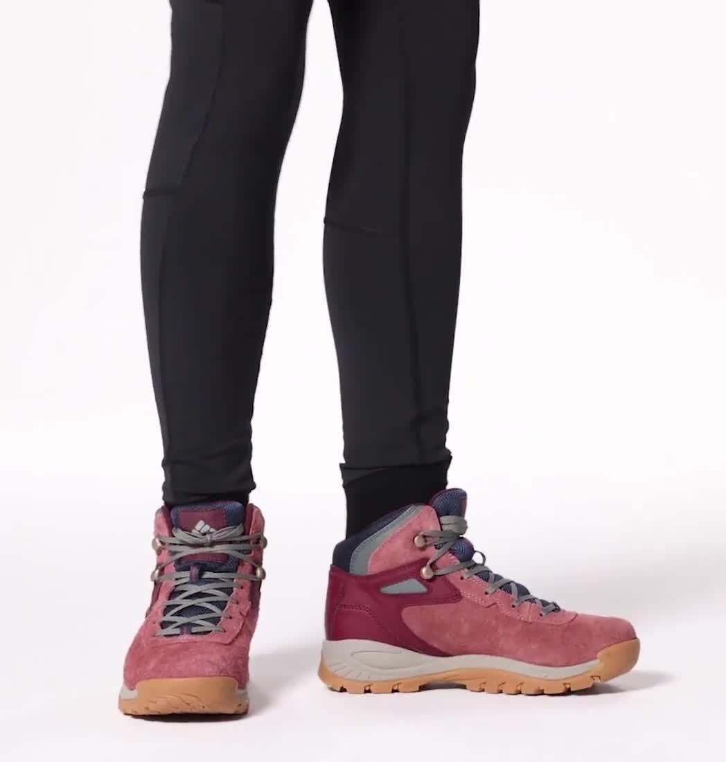 NEWTON RIDGE BC | 679 | 10.5, Color: Beetroot, Sedona Sage