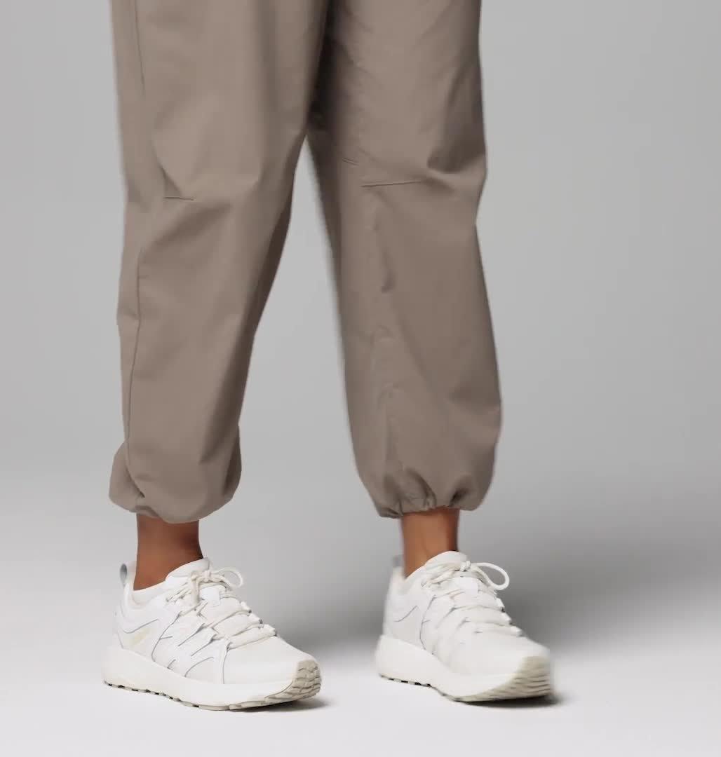 Women's Peakfreak Roam Waterproof Walking Shoe, Color: Sea Salt, Light Sand