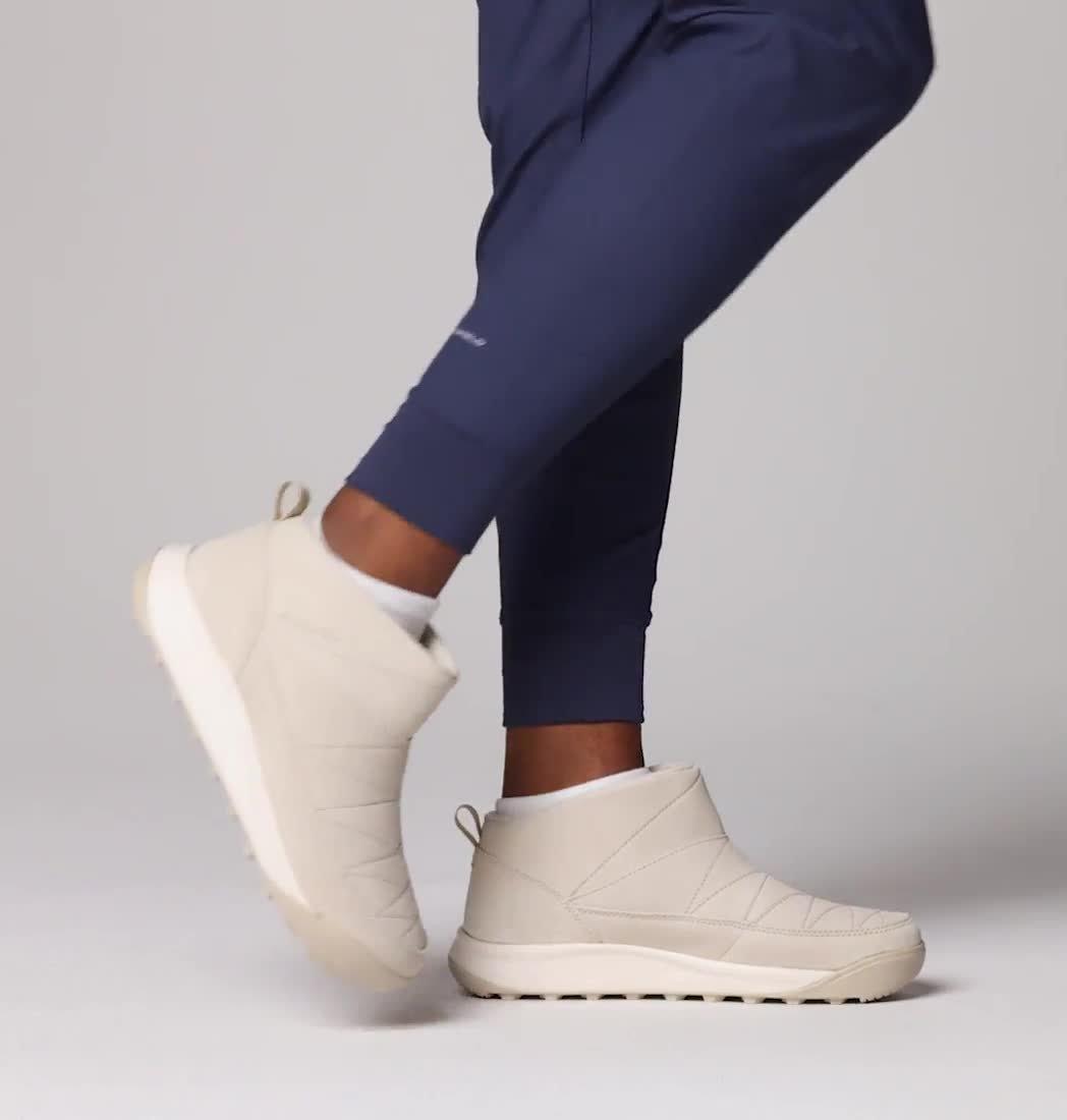 Women's Minx Xtra Shorty Suede Boot - Wide | Columbia